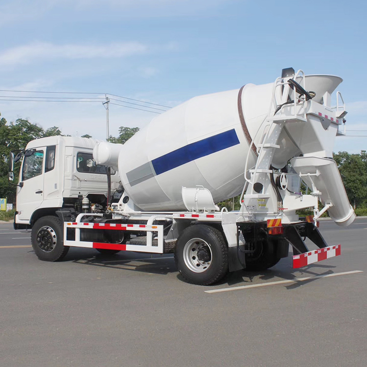 4x2 6m³ concrete mixer truck